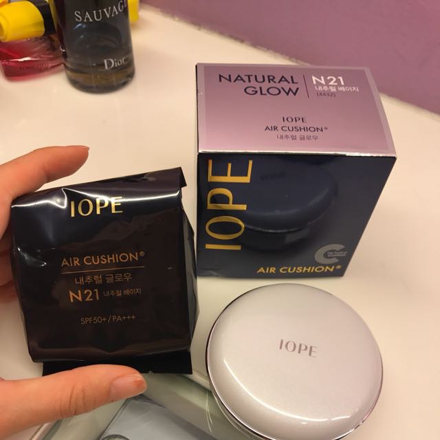 Phấn nước IOPE Air Cushion Natural Glow