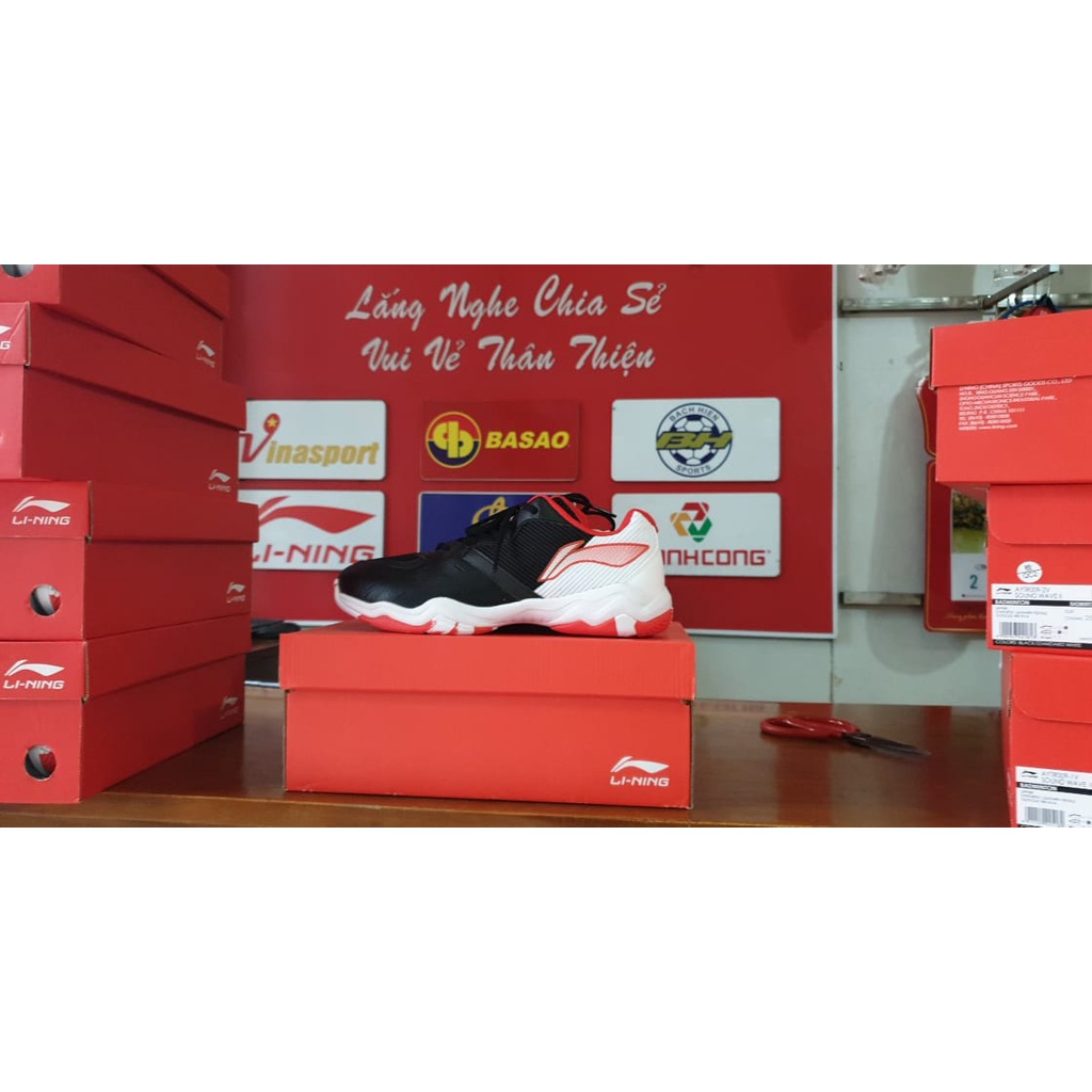 Giày cầu lông Lining AYTR009-2 đế kếp chống lật cổ chân màu ĐEN dành cho nam