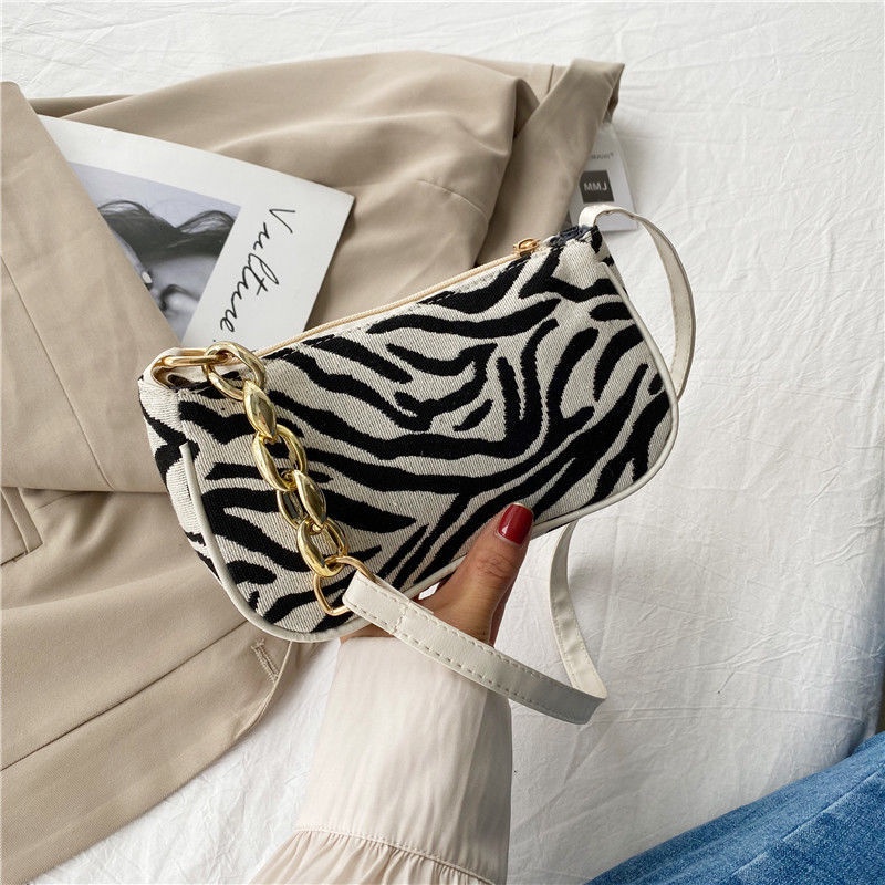 Túi Đeo Vai Họa Tiết Ngựa Vằn Phối Dây Xích Thời Trang Cho Nữ