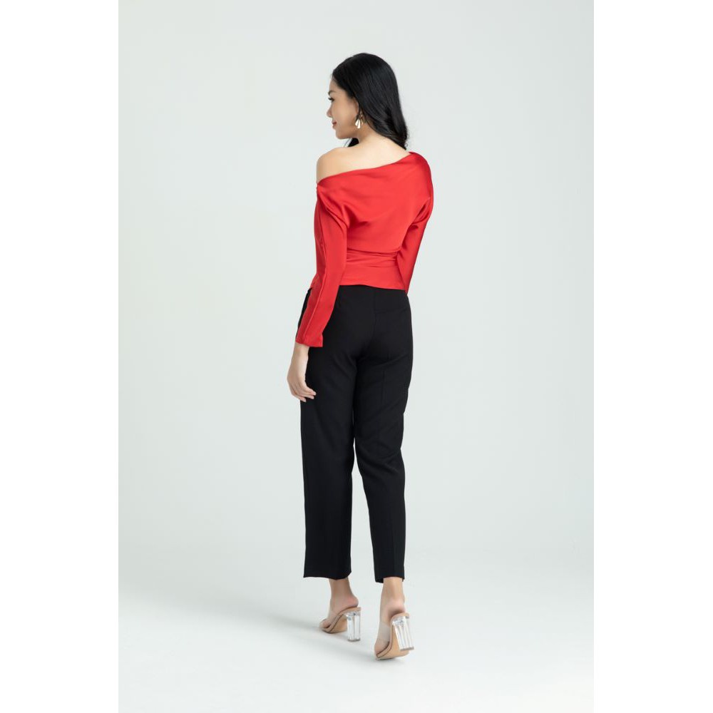 Áo sơ mi nữ lụa vai lệch thiết kế IVY moda MS 17C5867