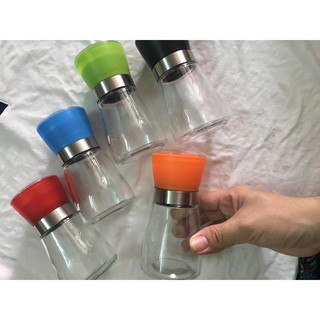 Máy xay tiêu mini kiêm lọ đựng hạt tiêu mini