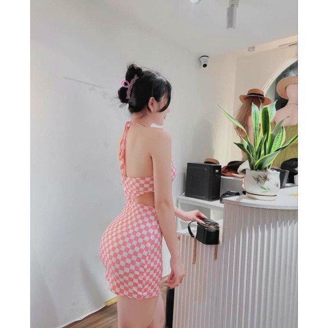 Đầm thun cổ yếm kẻ ô cột dây nơ hở lưng - khoen khoét hở 2 eo