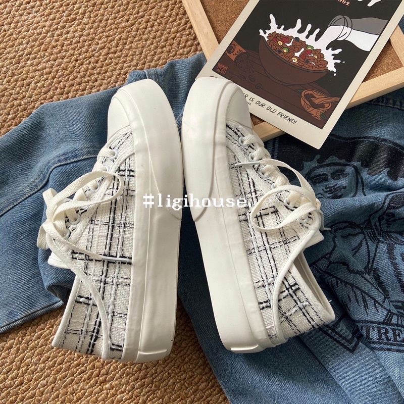 Giày thể thao nữ đế bằng giẫm gót, giày nữ đạp gót đế bánh mì hoạ tiết kẻ độc đáo