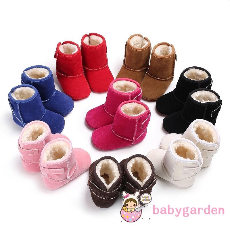 Giày bốt cổ cao lót lông giữ ấm cho bé
