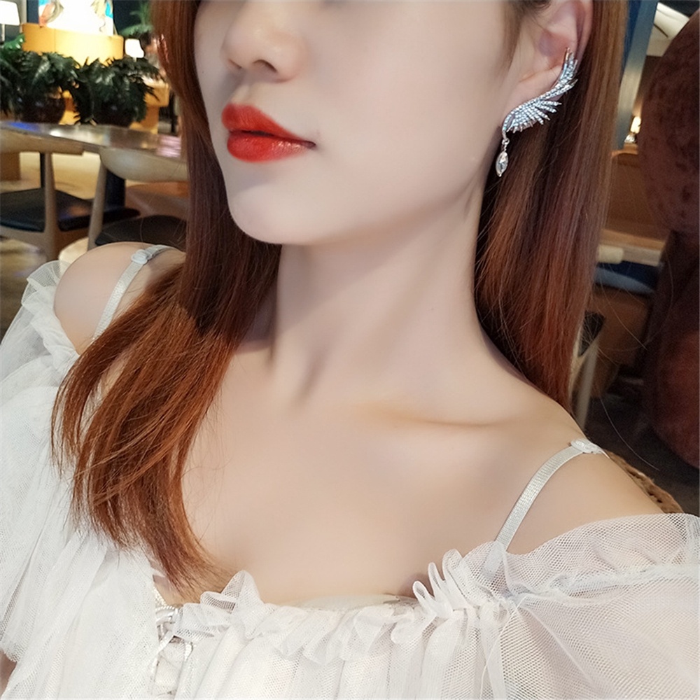Khuyên tai đính đá zircon hình đôi cánh thiên thần đẹp mắt