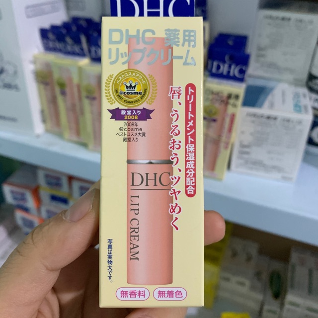 Dưỡng môi cho mẹ