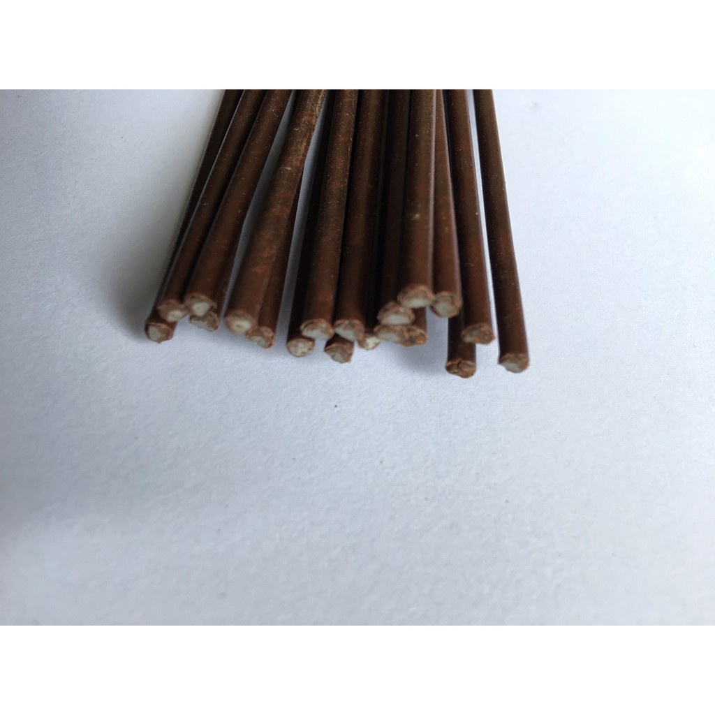 (HOT) Cây kẽm bọc nhựa uốn cành lan, que cắm cành lan hồ điệp que uốn cành lan dài 80cm (nâu/ xanh lõi trắng) 1kg