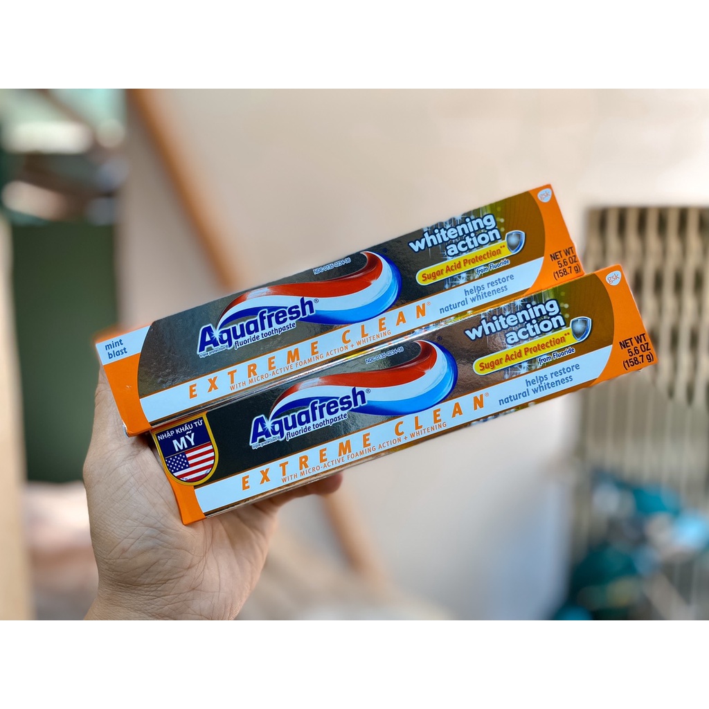 Kem Đánh Răng AQUAFRESH Whitening Action Trắng Răng Thơm Miệng 158.7G Chính Hãng