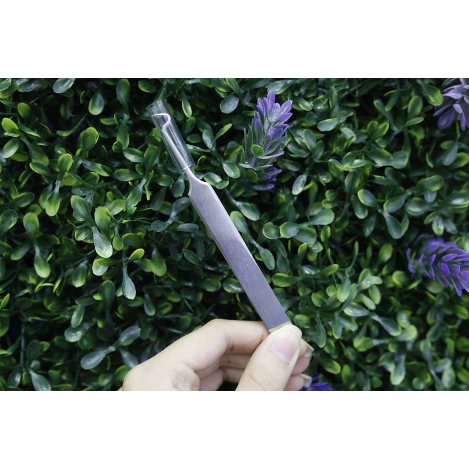 NHÍP GẮP MỤN ĐẦU ĐEN