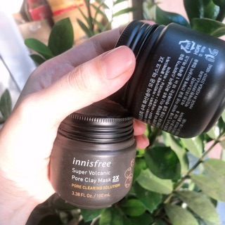 Mặt nạ đất sét tro núi lửa Innisfree Super volcanic pore clay mask 2X