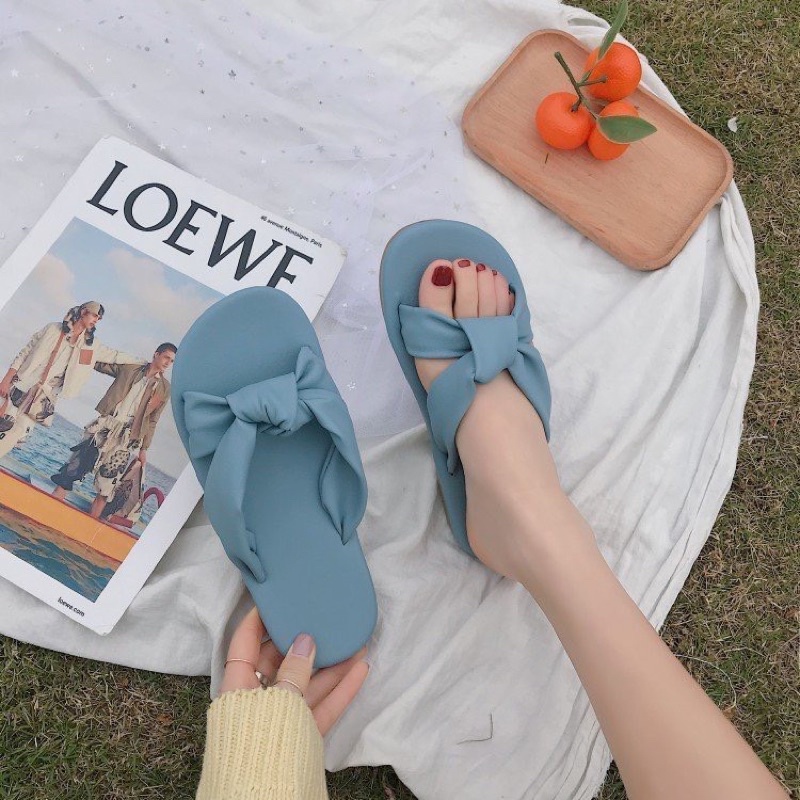 Hàng sẵn: Dép lê hở ngón quai chéo da Pu êm mềm thời trang ulzzang