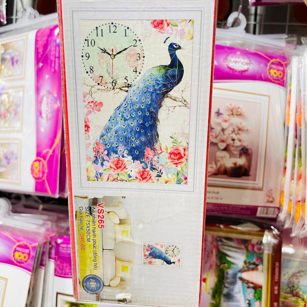 Tranh đính đá đồng hồ chim công KT:75x50cm. Tranh gắn đá chưa đính.