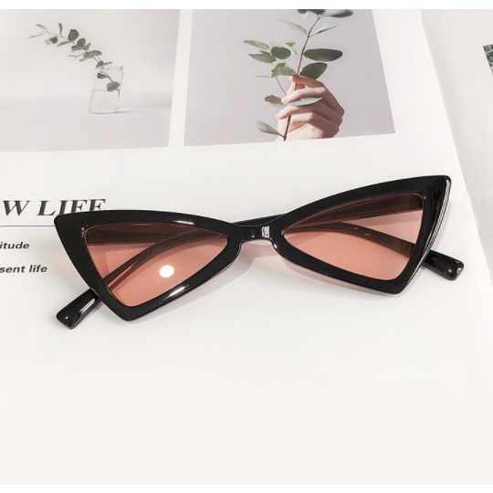 Mắt kính cho bé hình tam giác thời trang chống tia UV