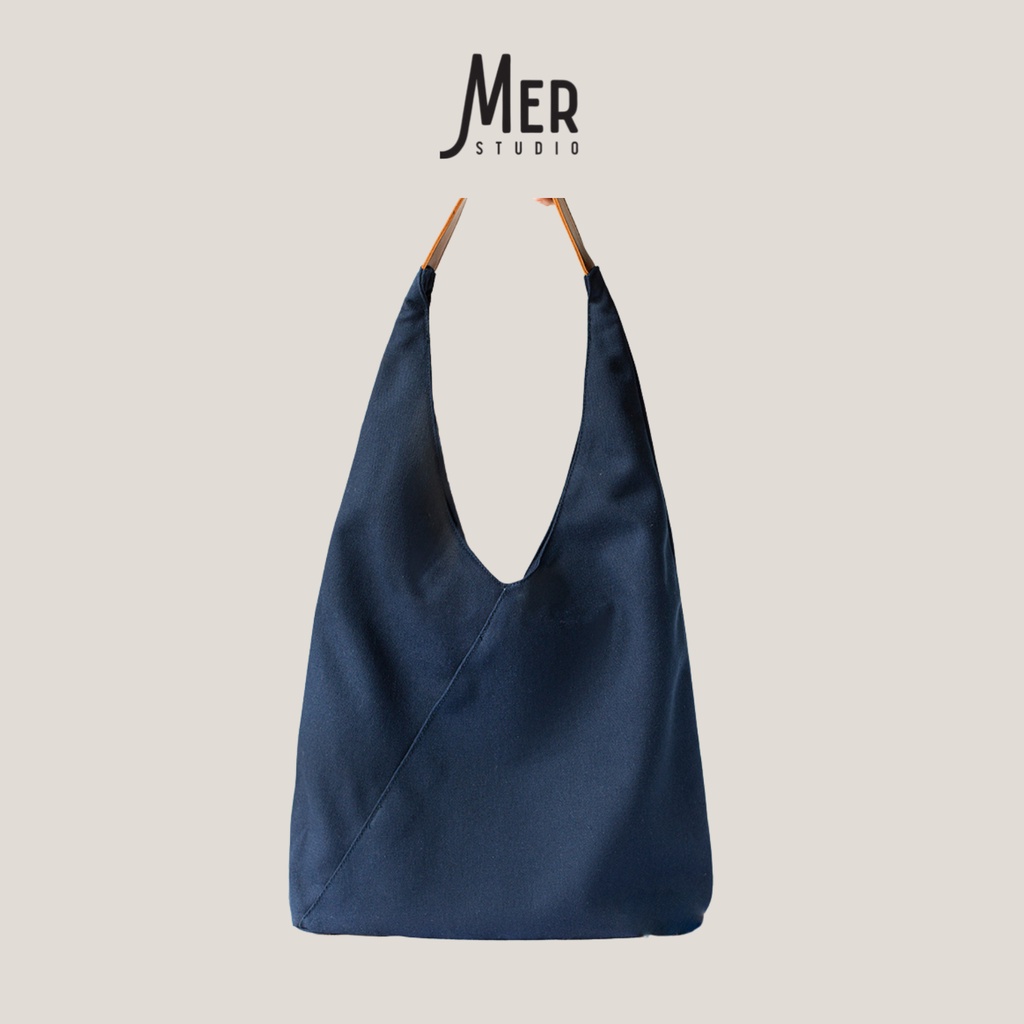 Túi Triangle kiểu dáng mới lạ, nhiều ngăn, đựng vừa A4 kích thước 32x60cm MERSTUDIO