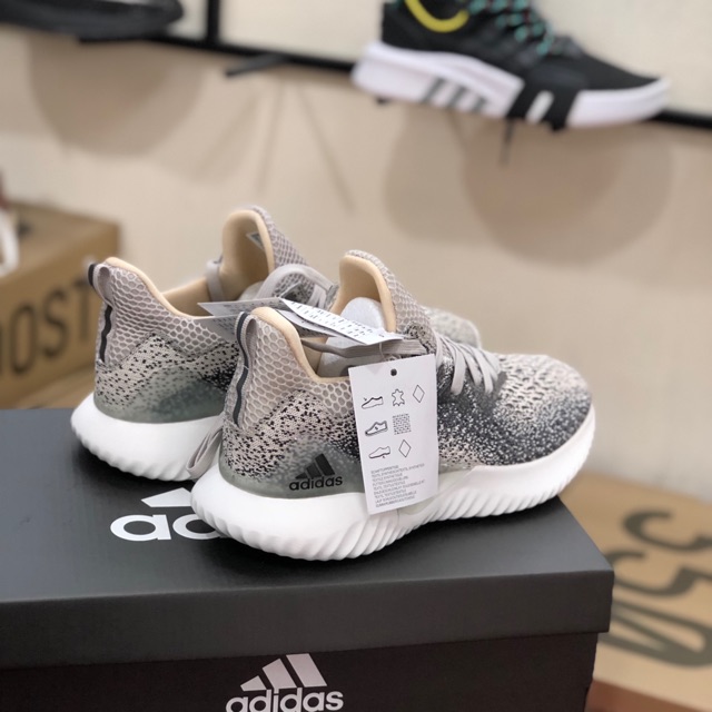 Giày thể thao Alpha 2019 xám tiêu