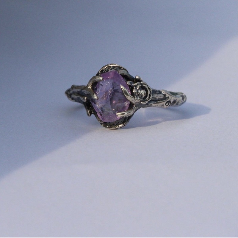 Nhẫn Amethyst Thô Vintage Patronus