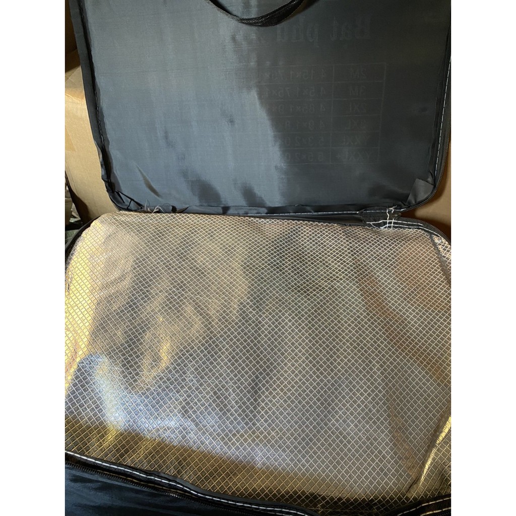 Bạt phủ xe 4 chỗ Hactback chất liệu 3D tráng nhôm cao cấp