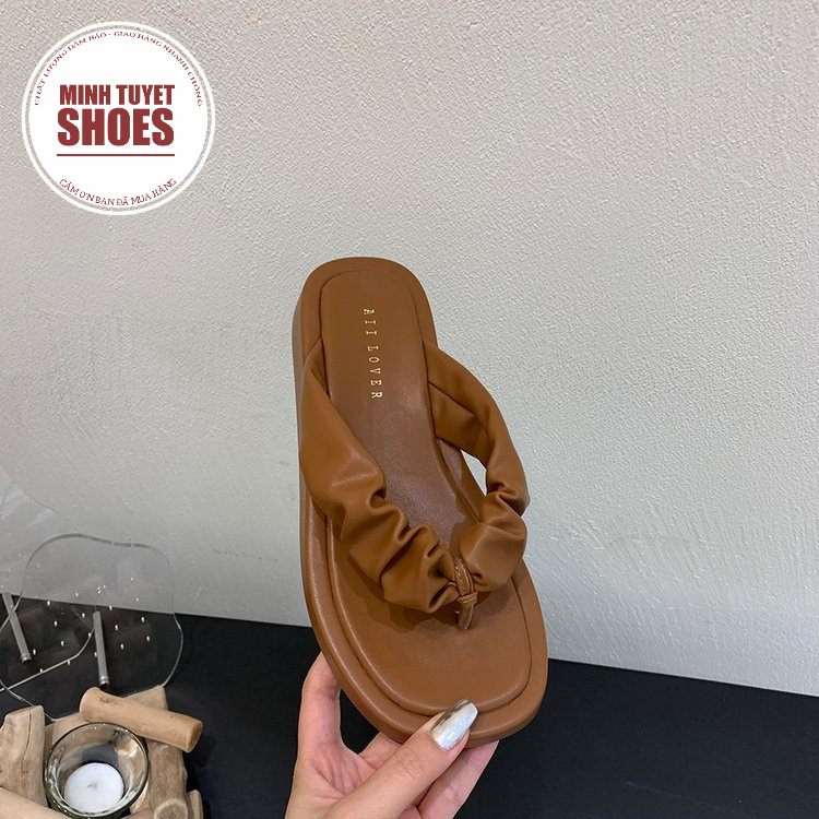 Dép nữ quai ngang bản rộng che khuyết điểm đế bánh mì 3 phân tôn dáng hottrend phong cách ulzzang mã DBM2 MINHTUYÉTHOES