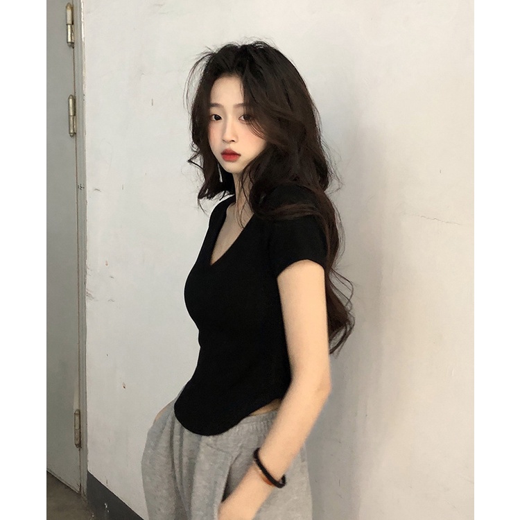 Áo Thun Tay Ngắn Cổ Chữ V Màu Sắc Thanh Lịch Cho Nữ