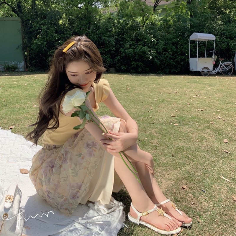 Xiaozhainv Áo dệt kim nữ tay bèo cổ vuông thiết kế một hàng nút trước