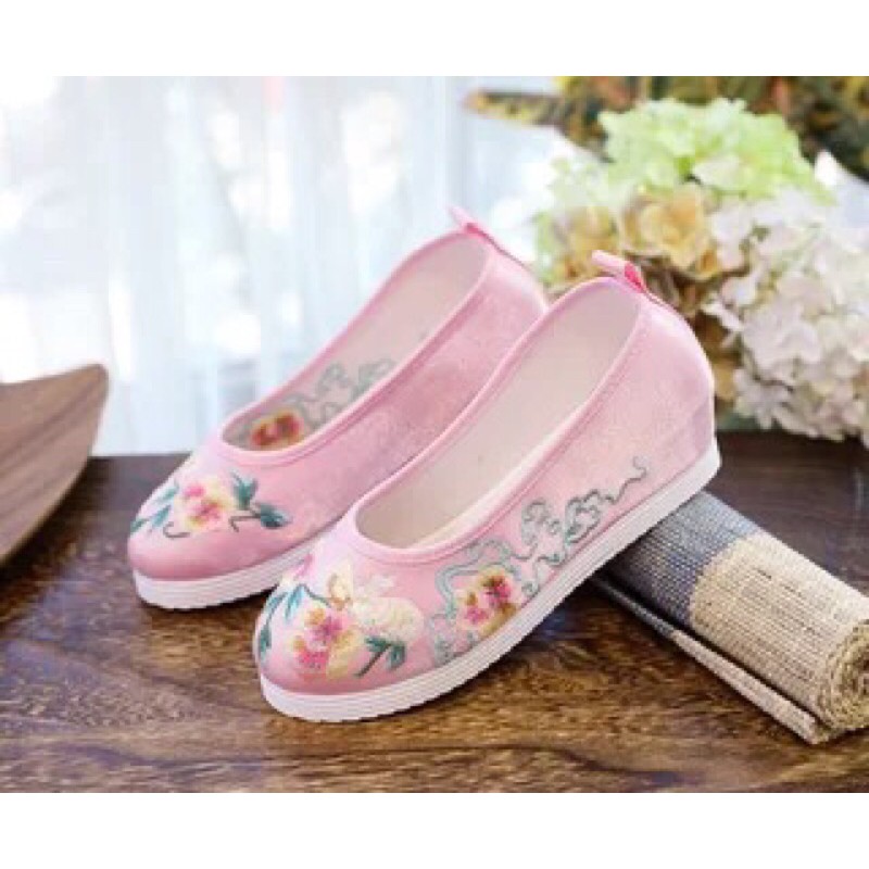 Giày nữ phong cách cổ trang Trung Quốc( sẵn 1 số đôi- mua hàng sẵn giảm 3k)