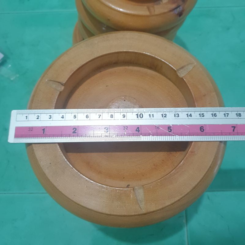 Gạt Tàn Thuốc Lá Hình Tròn Bằng Gỗ Trơn Dày 17cm 4cm