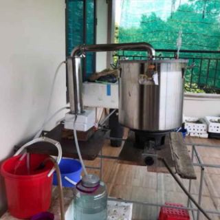 tinh dầu vỏ bưởi handmade