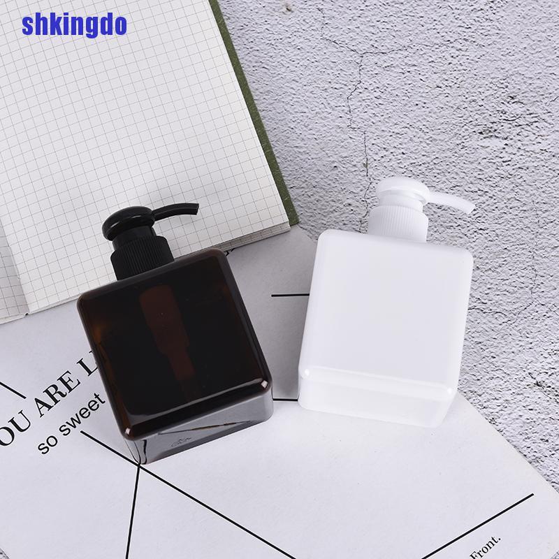Bình Nhựa Rỗng Hình Vuông 250ml Đựng Dầu Gội / Sữa Tắm Tiện Dụng
