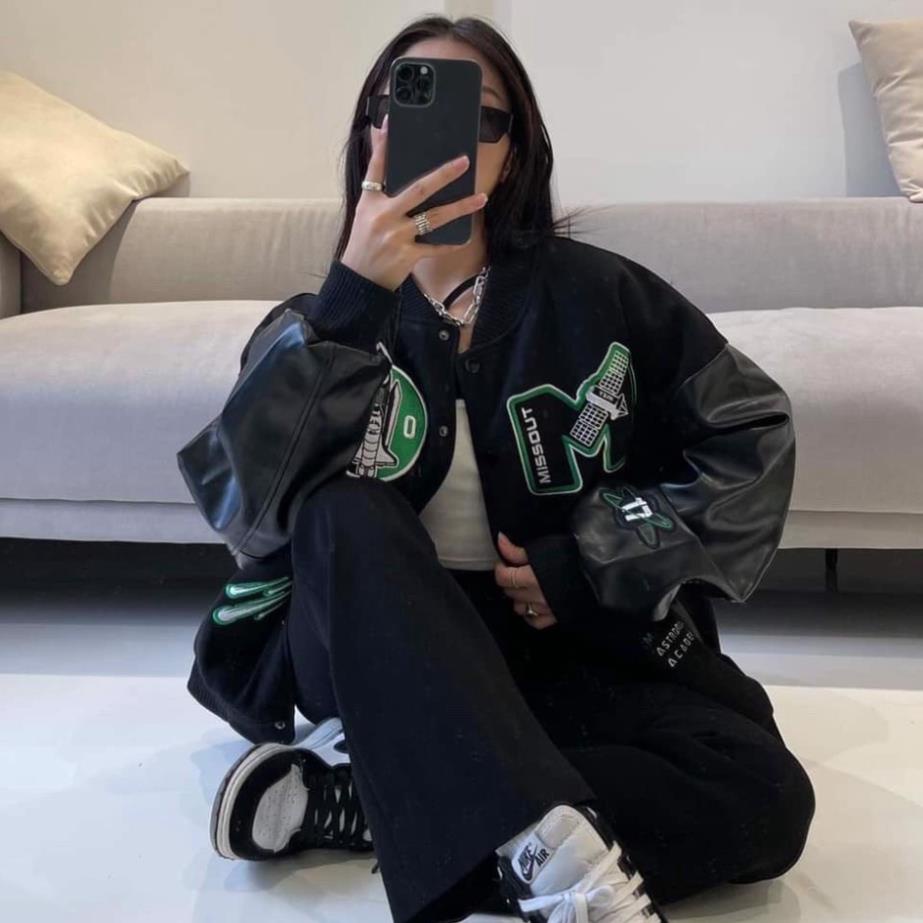 Áo Khoác Bomber Jacket Varsity Cardigan Missout Họa Tiết Thêu Chất Đẹp - Áo Bomber Nam Nữ Hót Trend