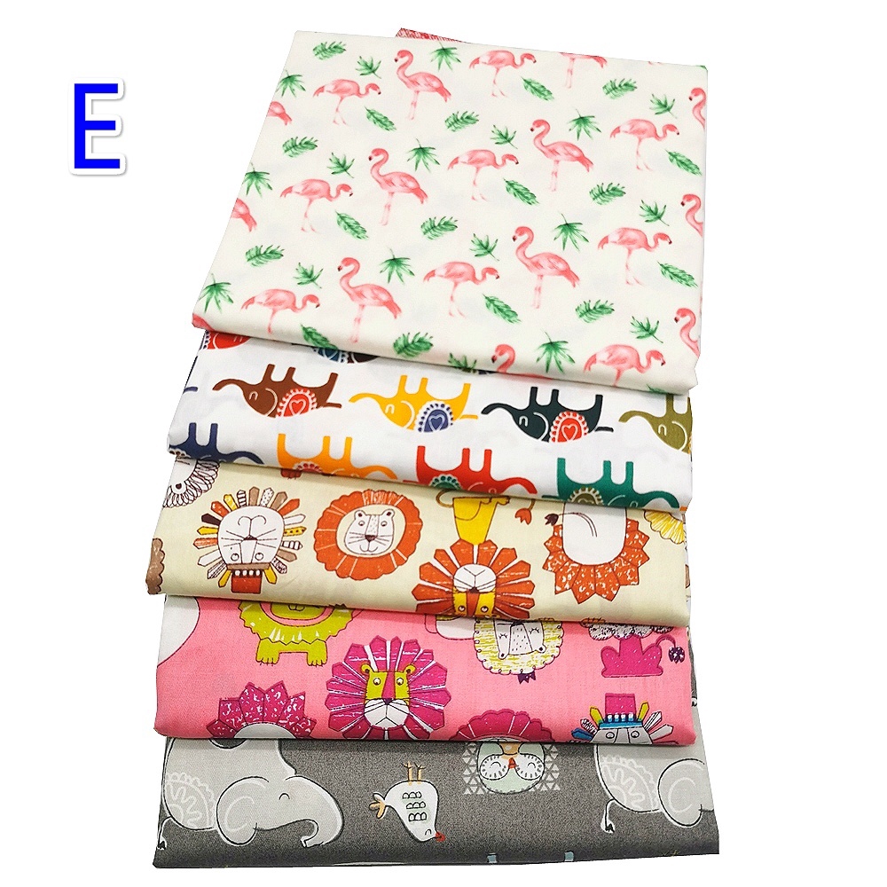 Set 5 tấm vải Cotton dệt hình vuông họa tiết hoạt hình