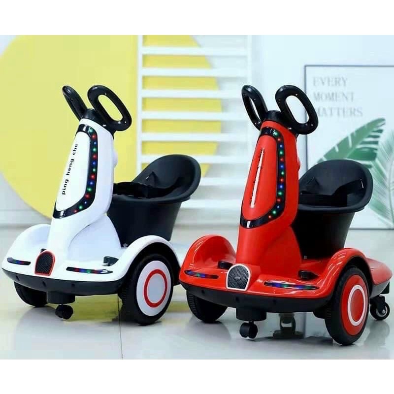 Xe điện trẻ em cân bằng xoay 360 độ cho bé( có điều khiển )
