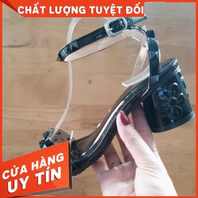 [GIÁ TỐT] Sandal Quai Nạm Đinh Gót 5 cm Khắc Hoa - Ảnh Thật