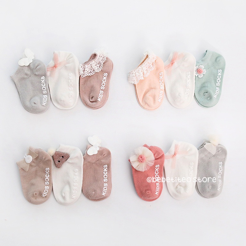 [Có sẵn] Set 3 Đôi Tất Vớ Ren Điệu Đà Cho Bé Gái, Trẻ Em, Sơ Sinh 0-3 tuổi Bebé Tí Tẹo