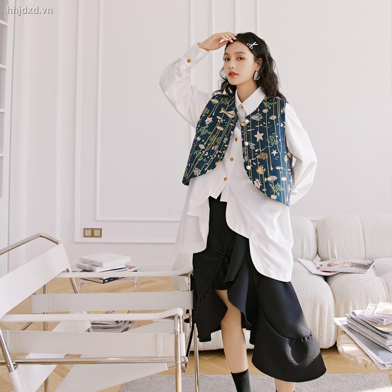 Set áo sơ mi + chân váy đuôi cá lưng cao phong cách Pháp