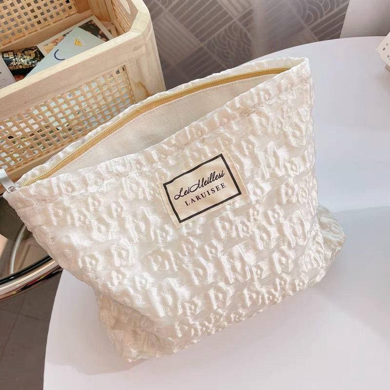 Túi Đựng Mỹ Phẩm Cỡ Lớn Họa Tiết Jacquard Màu Trắng Đen