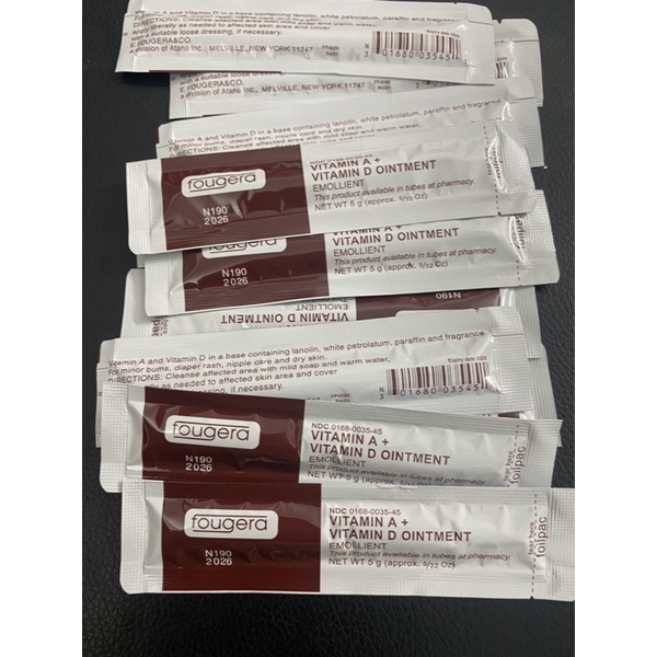 Dưỡng vitamin A+ FOUGERA dưỡng sau xăm ( 1 túi /100 gói nhỏ)