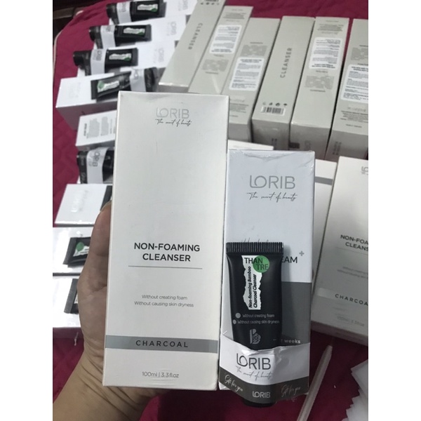 BỘ ĐÔI : SẠCH MỤN VÀ SỮA RỬA MẶT LORIB