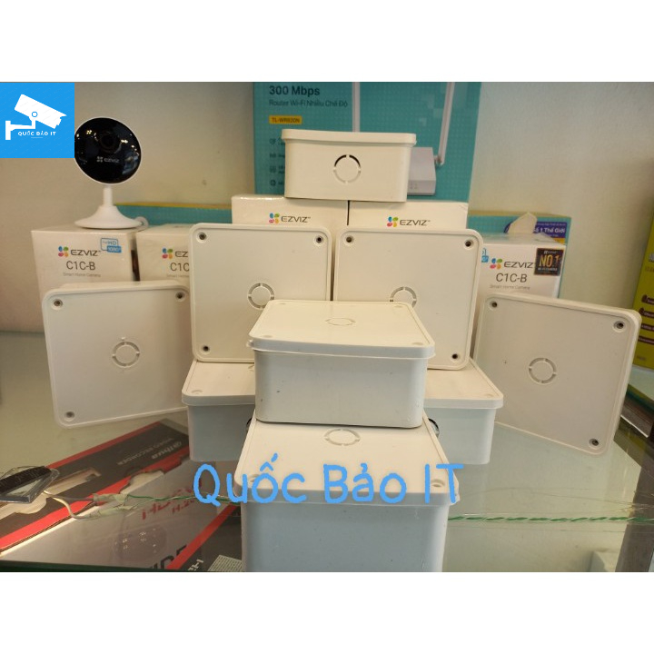 Hộp kỹ thuật camera bằng nhựa chắc chắn, lắp đặt ngoài trời không sợ mưa nắng đầy đủ ốc vít