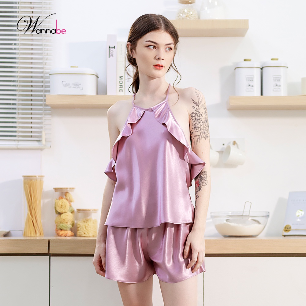 Đồ bộ mặc nhà phi lụa cao cấp Wannabe, bộ short BSS22 cổ yếm phối ren gợn sóng lạ mắt nữ tính