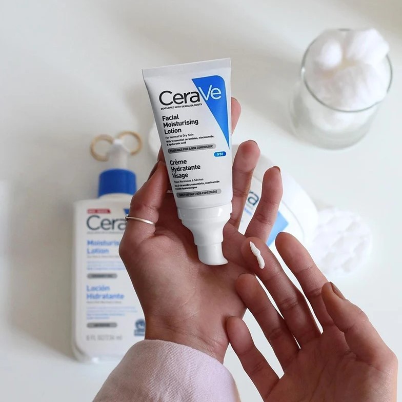 Sữa Dưỡng Ẩm Ban Ngày Và Đêm Dành Cho Da Khô Cerave Developed With Dermatologists Facial Moisturising Lotion AM, PM 52ml