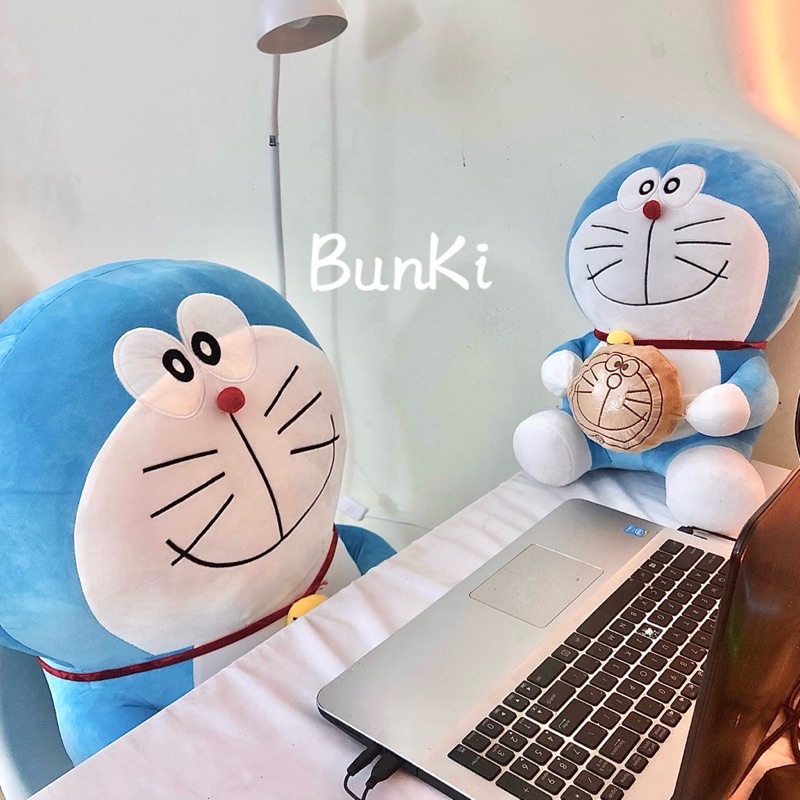 GẤU BÔNG DORAEMON ÔM BÁNH 70CM CAO CẤP BUNKI