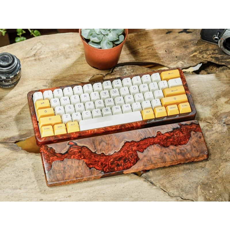 Vỏ bàn phím + kê tay theo bộ.Case keyboard + Wrist Rest