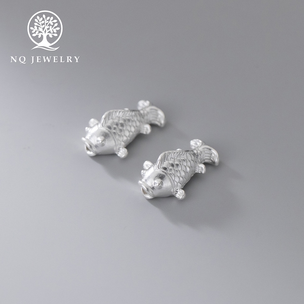 Charm bạc hình cá chép xỏ ngang - NQ Jewelry