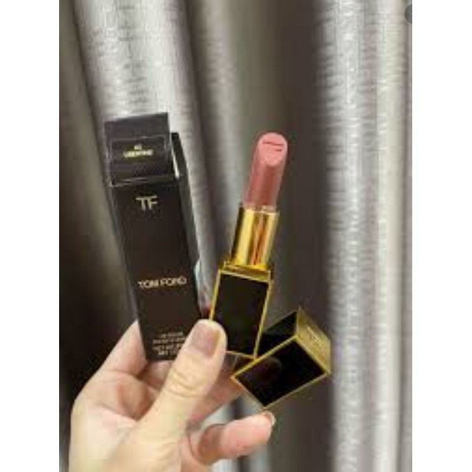 Son TF Libertine  02 sở hữu sắc son với kết cấu son giàu dưỡng chất | BigBuy360 - bigbuy360.vn