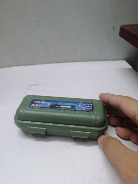 Đèn pin siêu sáng mini H352 sạc.