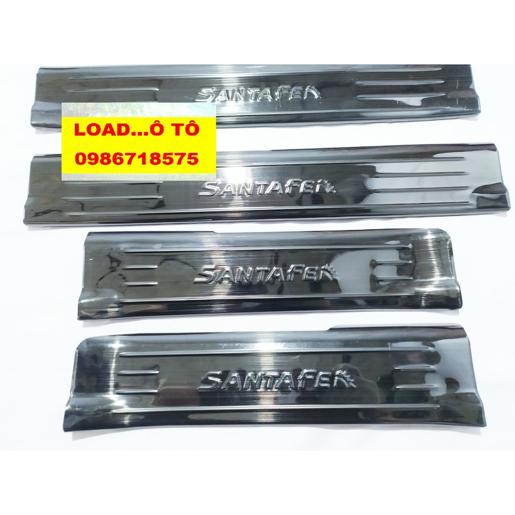 Ốp Bậc Cửa, Nẹp Bước Chân Xe Huyndai Santafe 2014-2018 Vân Titan Xước Cao Cấp