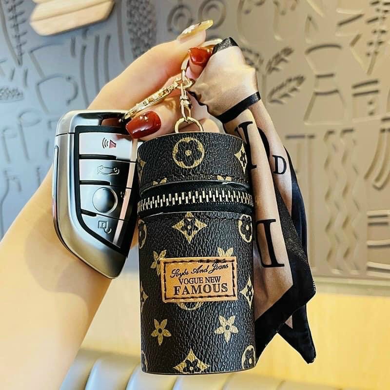 Móc khóa túi cao cấp tiện dụng, kiểu dáng thời trang siêu xinh,Túi có thể đựng son, vật dụng nhỏ cho các nàng