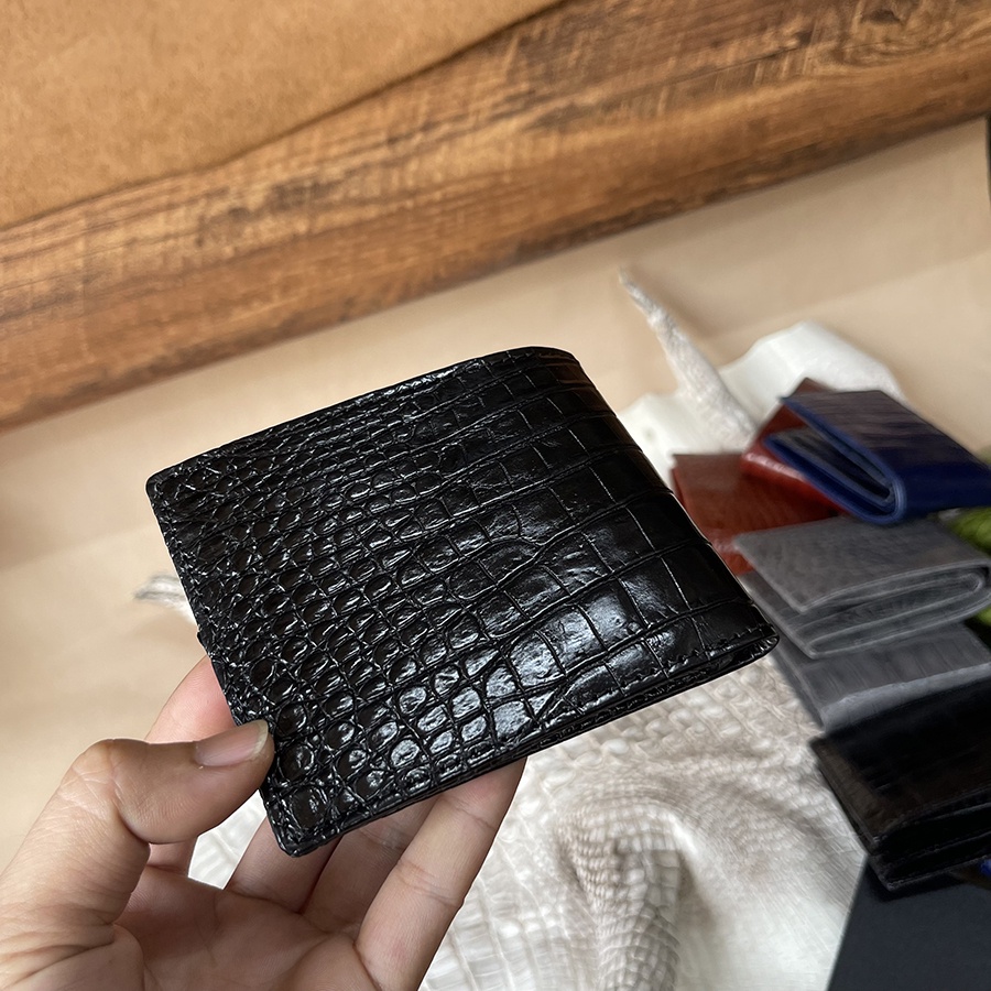Ví Nam 2 Mặt Da Cá Sấu Thật Phần Da Bụng Trơn Màu Đen ST69 Tặng Kèm Hộp Và Móc Khóa Cá Sấu Bảo Hành Da 24 Tháng