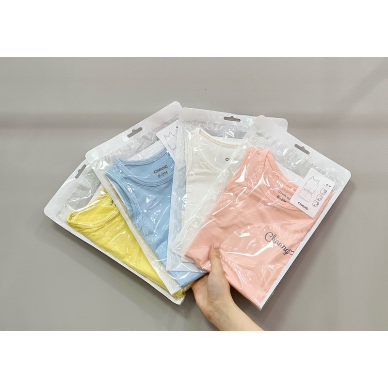 Chang! Bộ áo ba lỗ quần đùi cho các bé chất liệu cotton mềm mịn, mát và thấm mồ hôi.