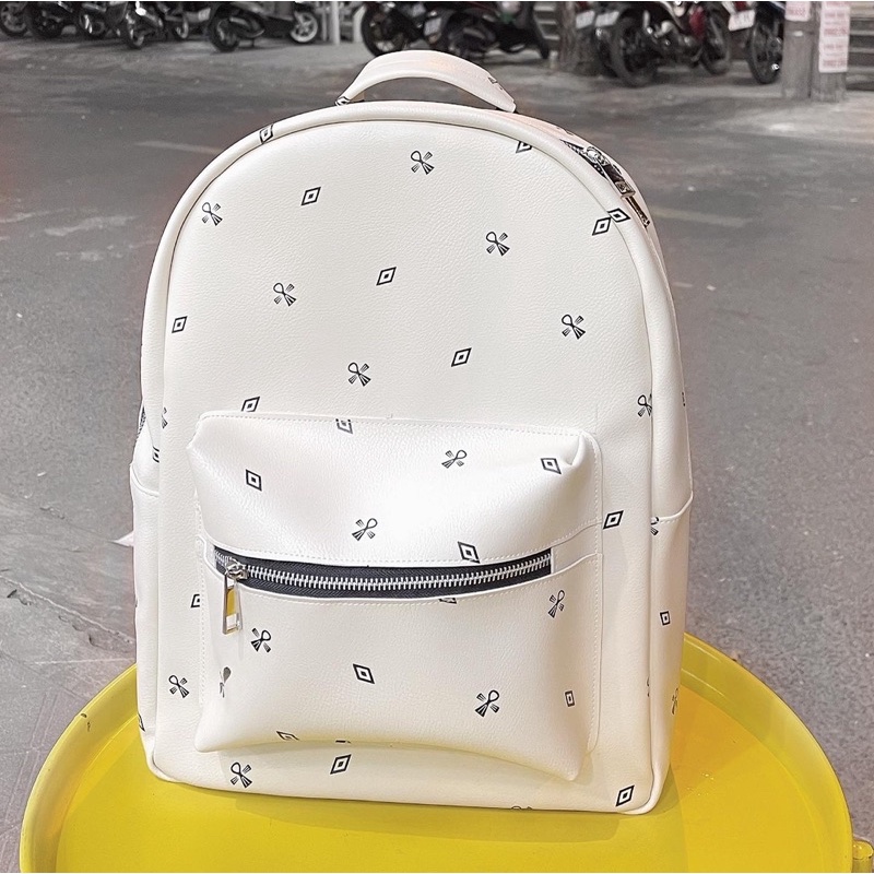 Balo kí tự màu kem và Balo WNZ ảnh thật unisex SSSTore ( nam nữ đeo đều được)